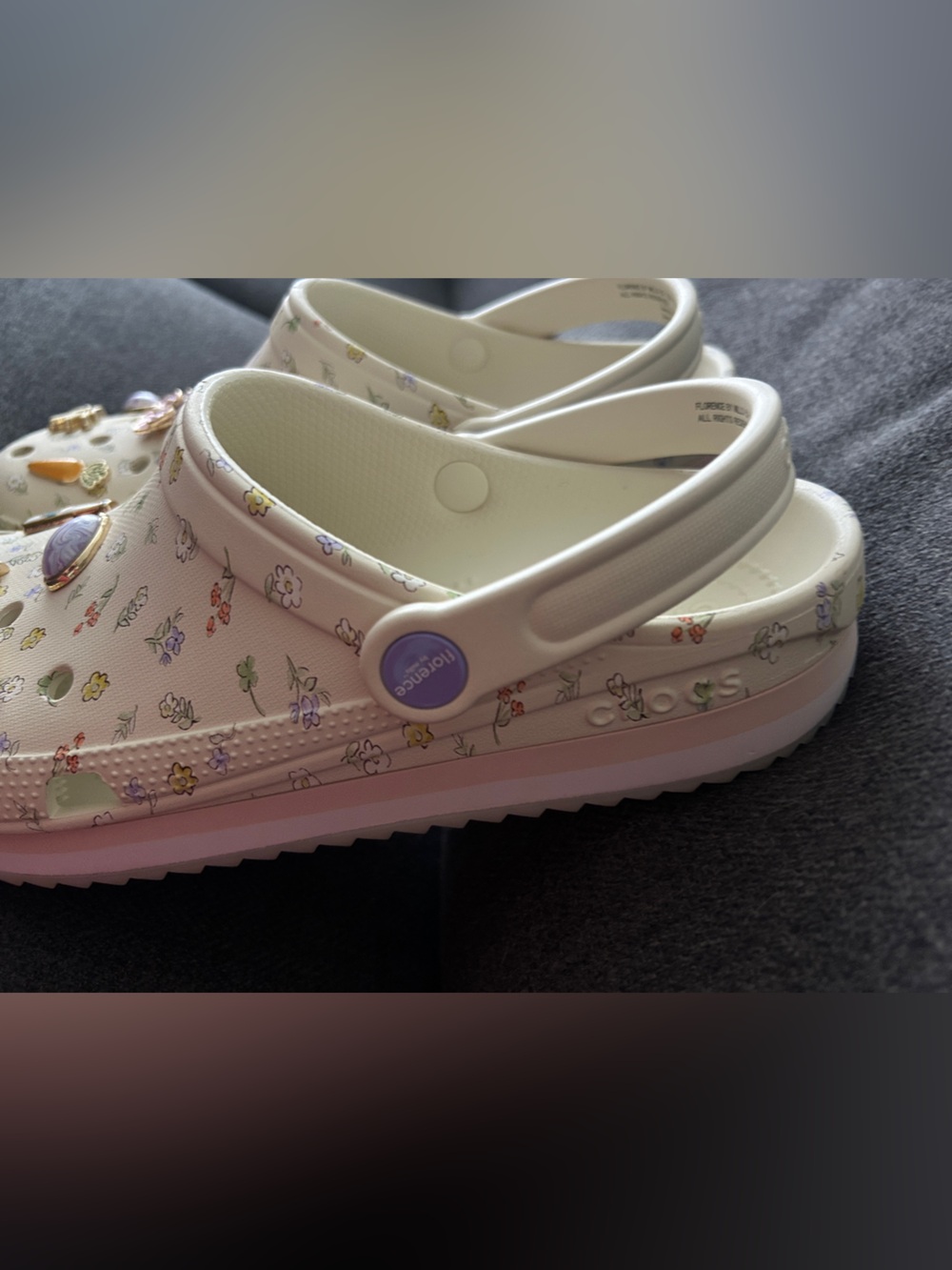 Crocs x Florence by Mills Crocband™ Runner with Floral Charms - Picture 14 of 16